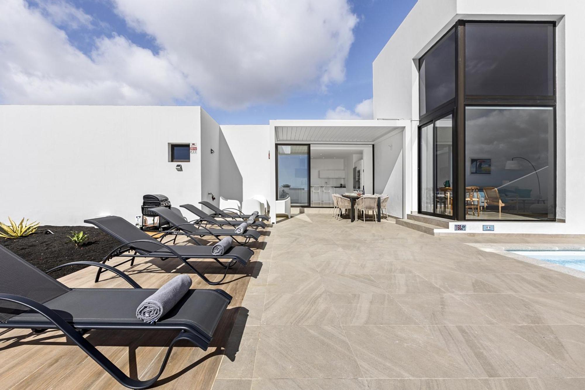 Casahost Fontaine Bleue Villa Тиас Экстерьер фото